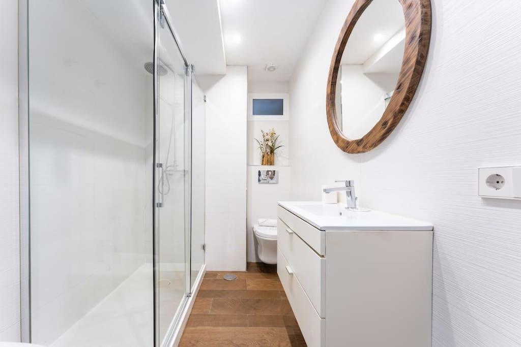 Super Central Malaga Flat With Terrace And Free Parking المظهر الخارجي الصورة