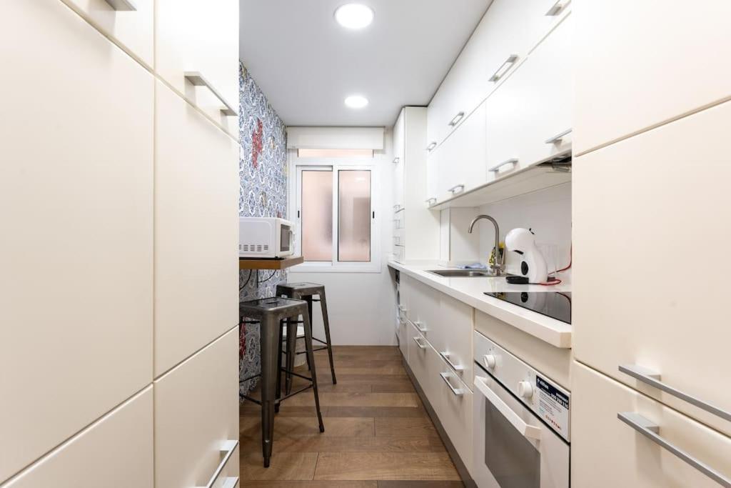 Super Central Malaga Flat With Terrace And Free Parking المظهر الخارجي الصورة